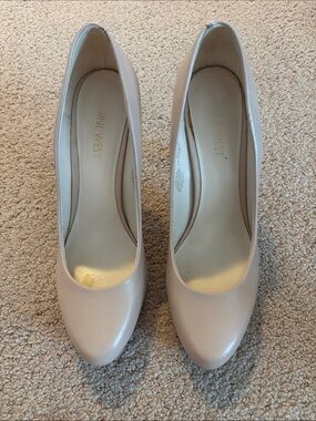 Nine West Blush Nude Round-Toe Pumps